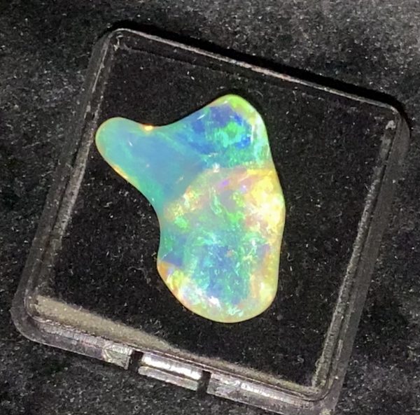 9 ct Green Andamooka crystal opal carving 0004 The Opal Mills